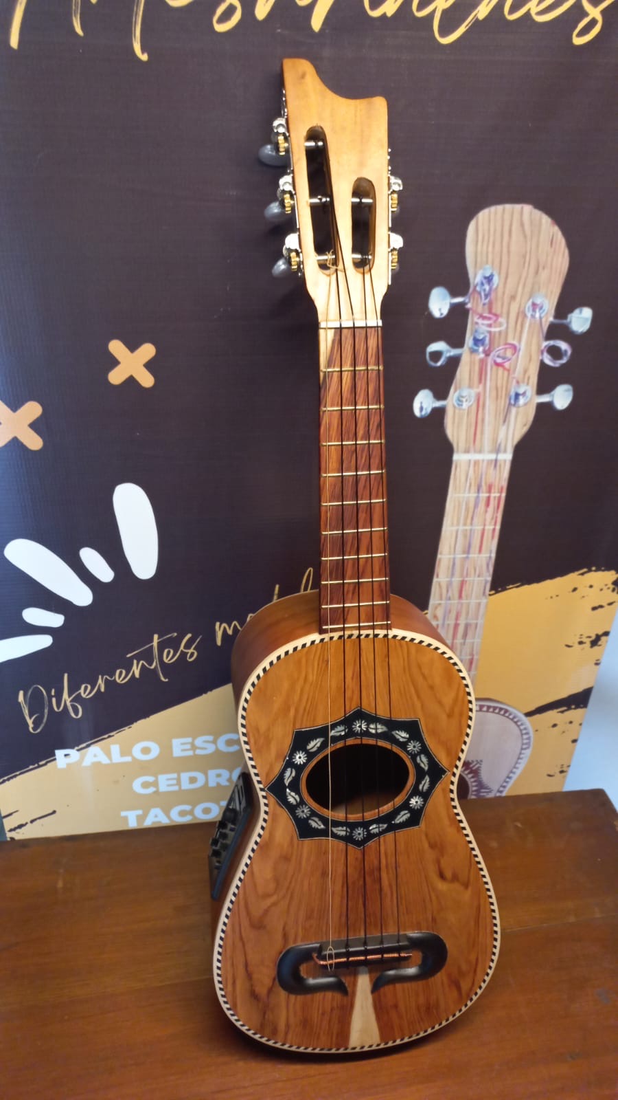 Jarana Huasteca Electroacustica de madera de palo escrito con concha de Abulon con FUNDA Y METODO ( sobre pedido )