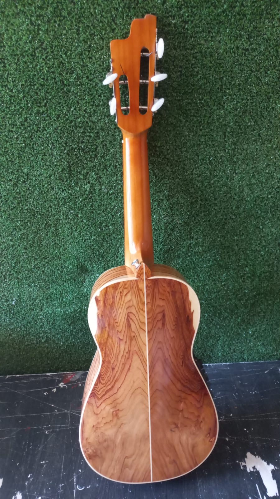 Jarana Electroacustica con funda y método de jarana ( SOBRE PEDIDO)